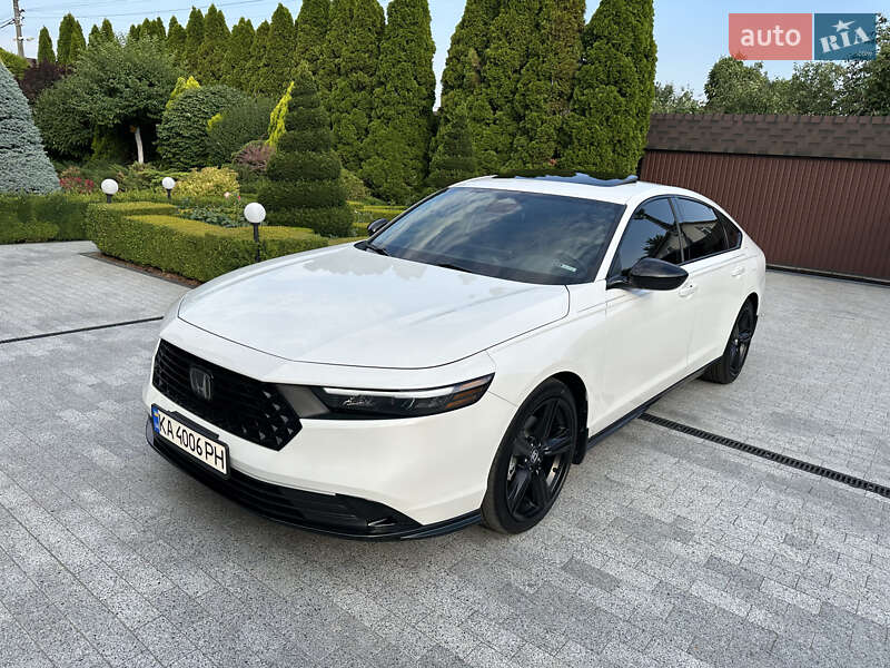Honda Accord (2024)