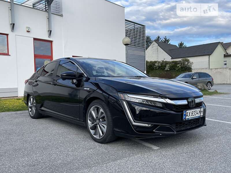 Honda Clarity (2017)