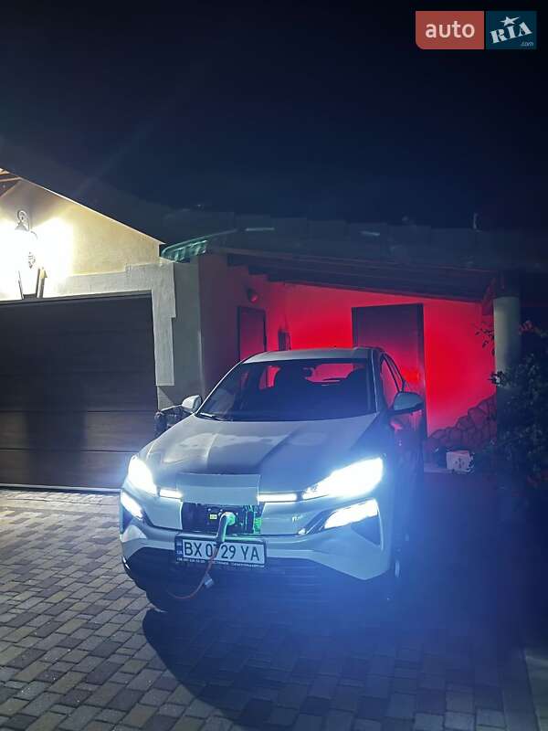 Honda M-nv (2022)