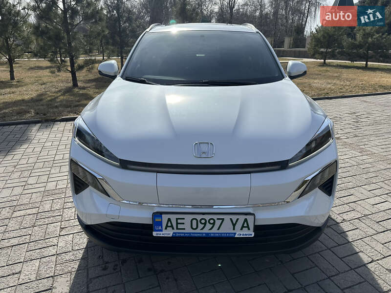 Honda M-nv (2022)