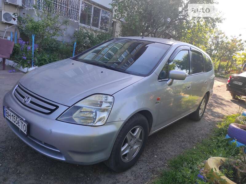 Honda Stream (2002)