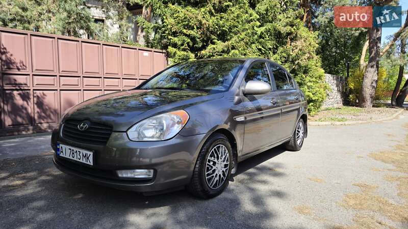 Hyundai Accent (2008)