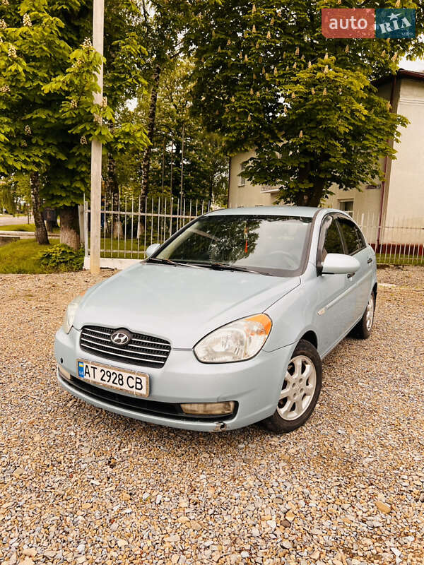 Hyundai Accent (2008)