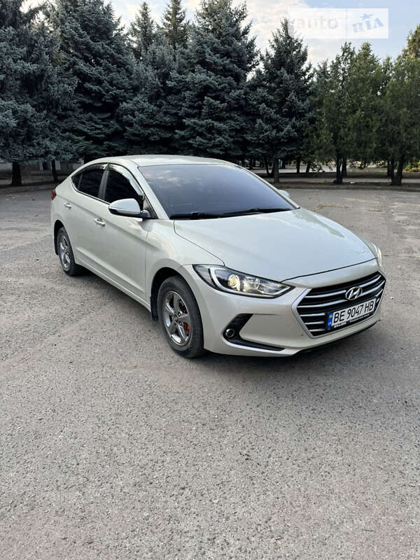 Hyundai Avante (2016)