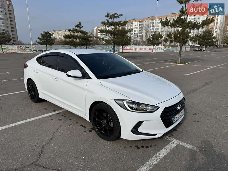 Hyundai Avante (2016)