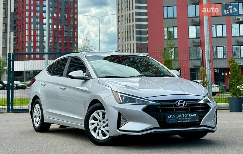 Hyundai Elantra (2019)