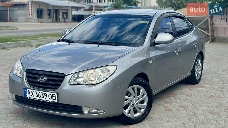 Hyundai Elantra (2007)