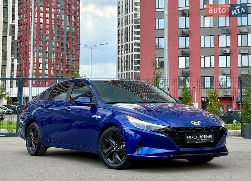 Hyundai Elantra (2020)