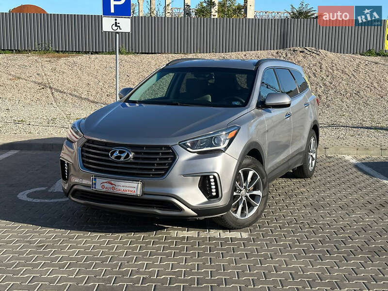 Hyundai Grand santa fe (2016)