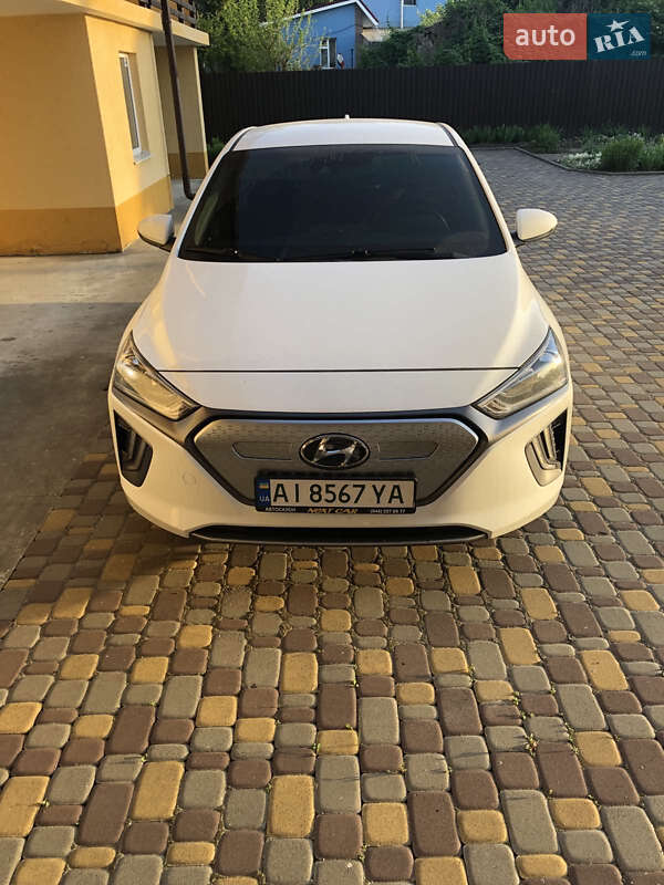 Hyundai Ioniq (2021)