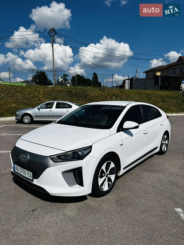 Hyundai Ioniq (2016)