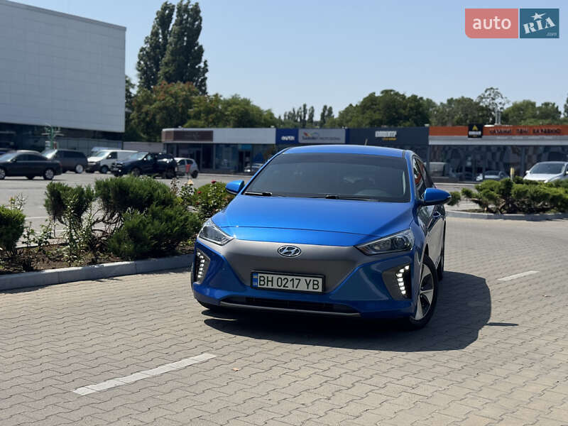 Hyundai Ioniq (2016)