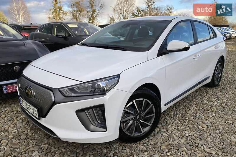 Hyundai Ioniq (2021)