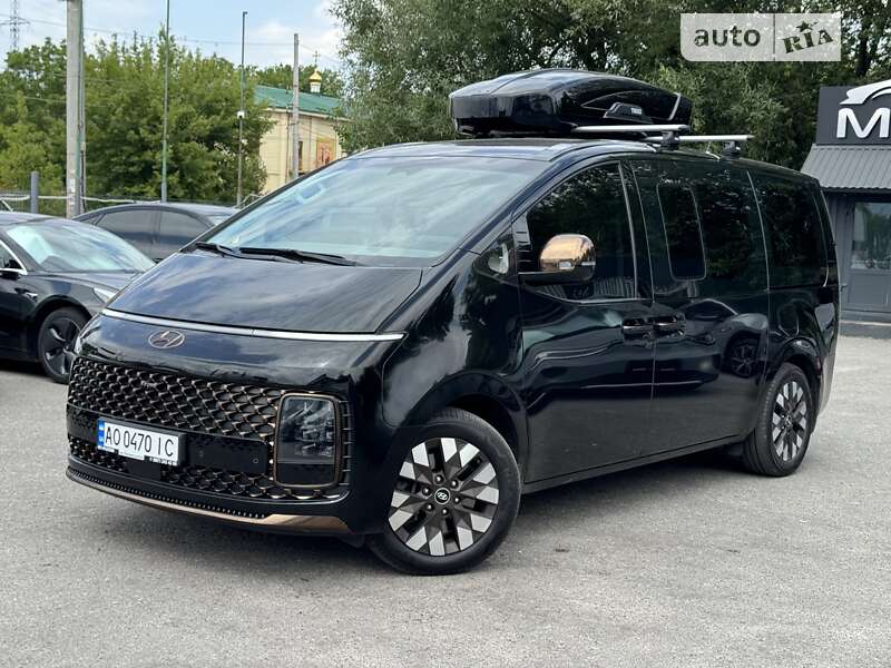 Hyundai Staria (2022)