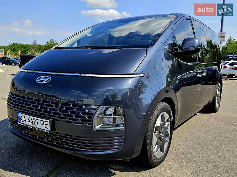 Hyundai Staria (2021)