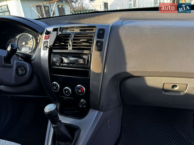 Hyundai Tucson (2004)