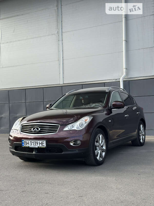 Infiniti Ex 25 (2011)