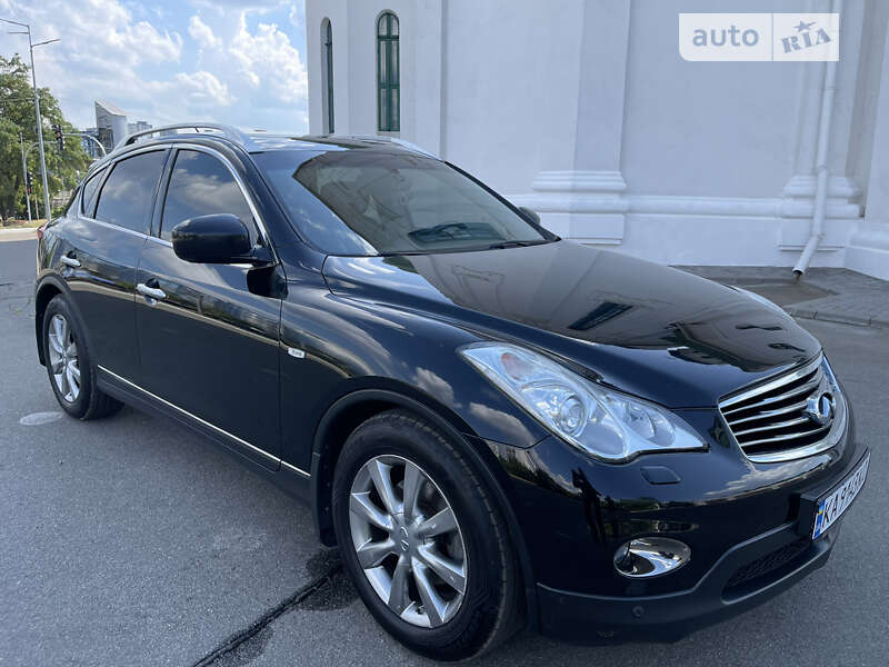 Infiniti Ex25 (2011)