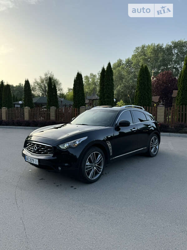 Infiniti Fx30d (2010)