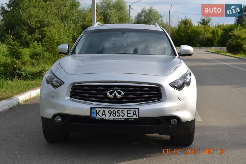 Infiniti Fx 37 (2010)