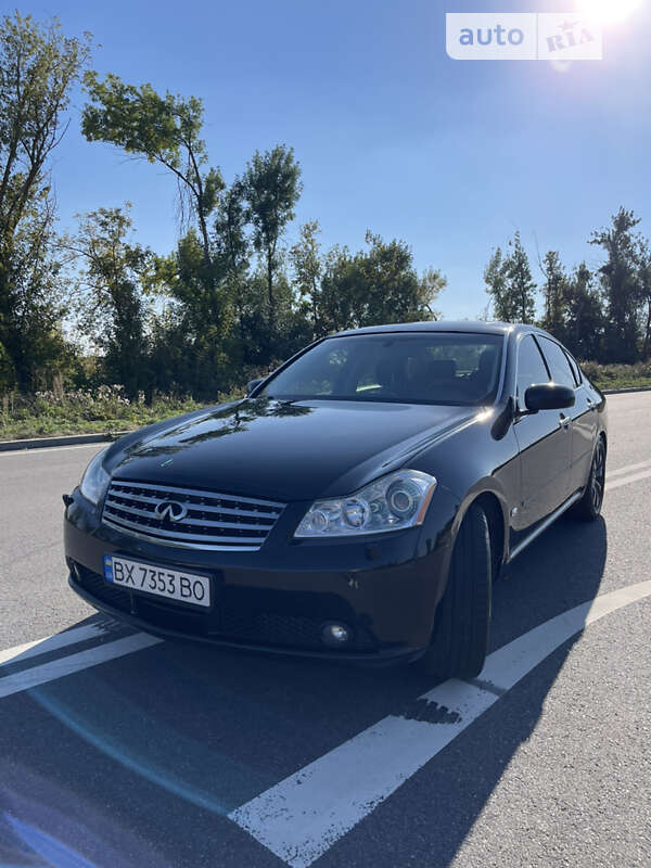 Infiniti M35 (2007)