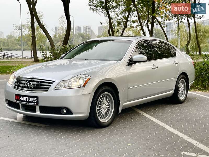 Infiniti M35 (2007)