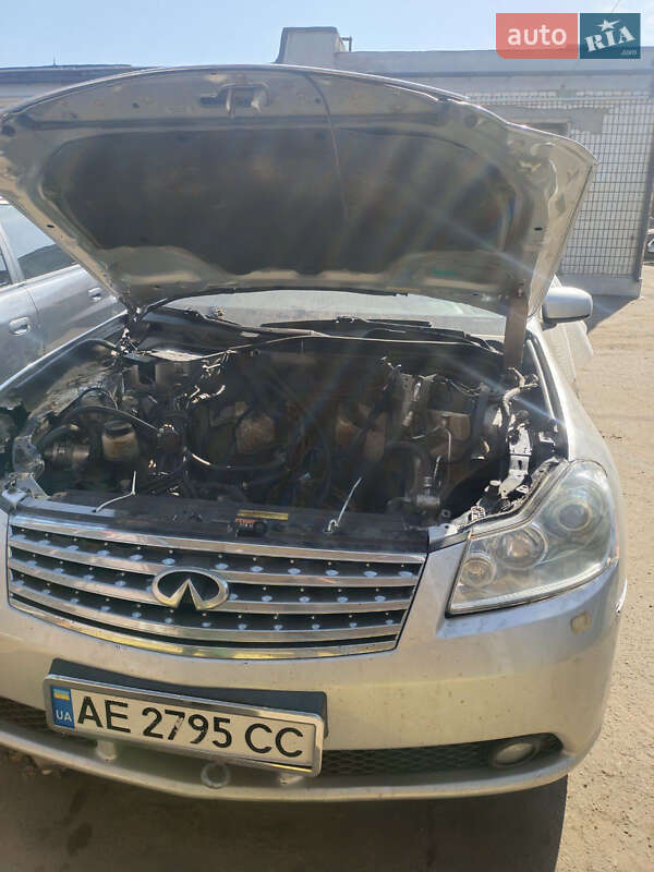 Infiniti M35 (2007)