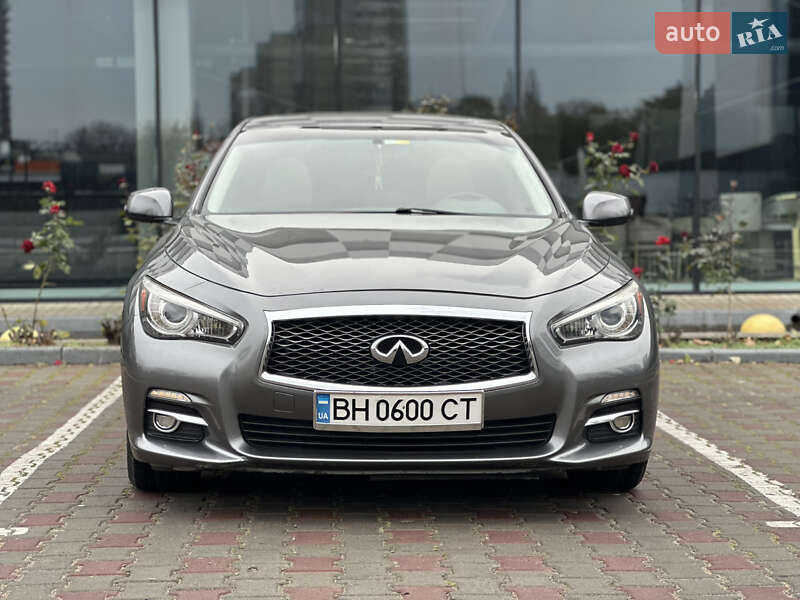 Infiniti Q50 (2013)