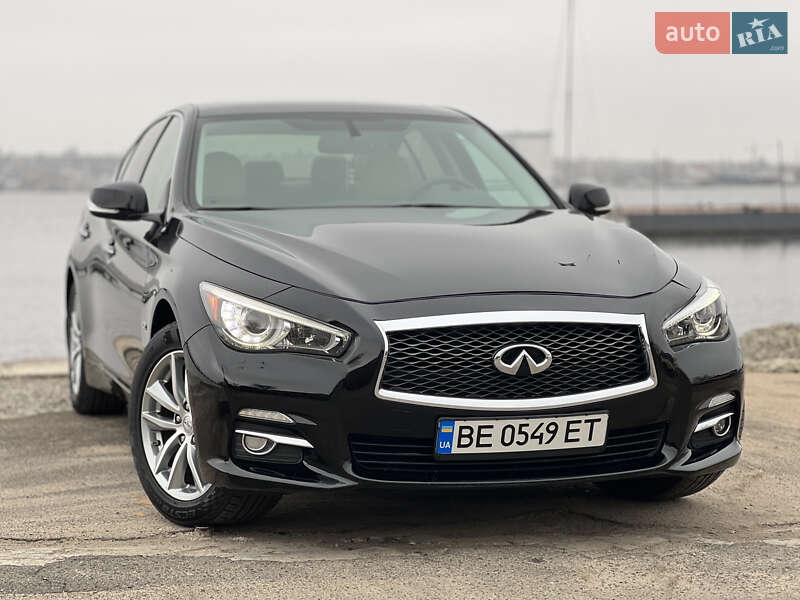 Infiniti Q50 (2015)