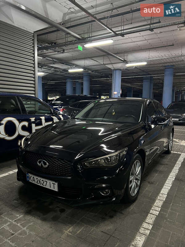 Infiniti Q50 (2015)