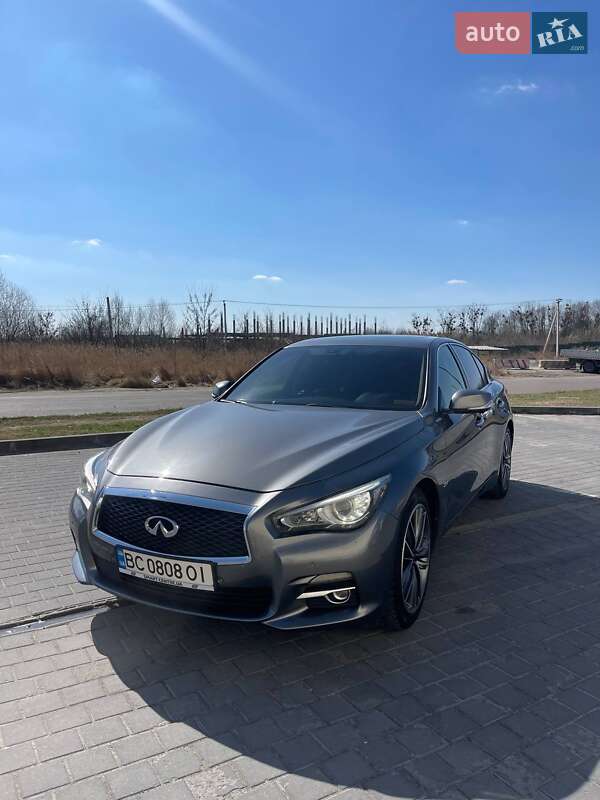 Infiniti Q50 (2014)