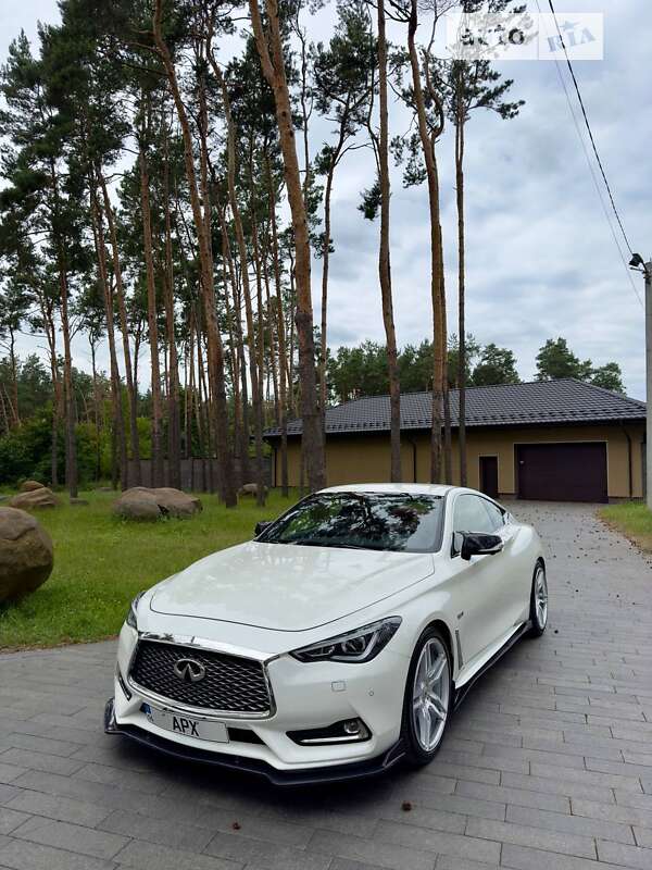 Infiniti Q60 (2020)