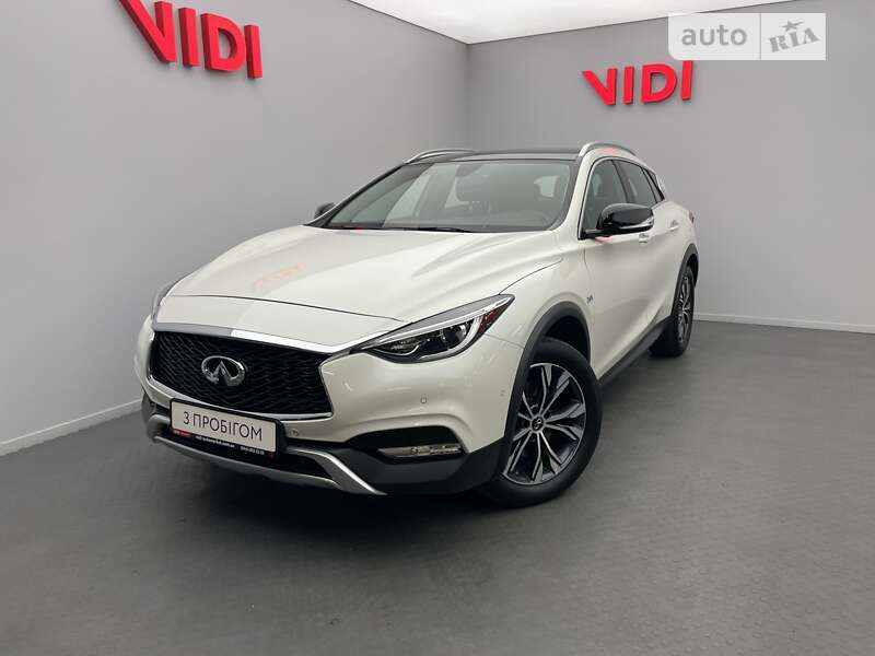 Infiniti Qx30 (2017)