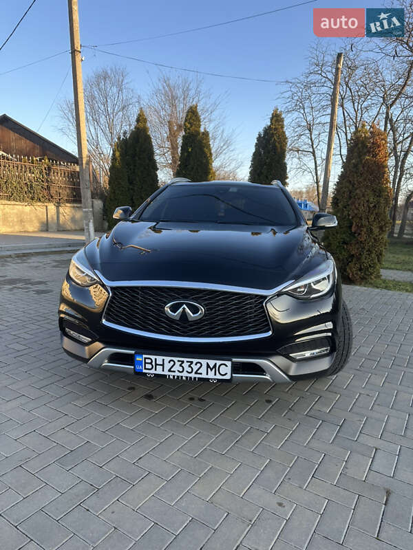 Infiniti Qx30 (2017)