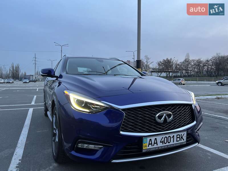 Infiniti Qx30 (2018)