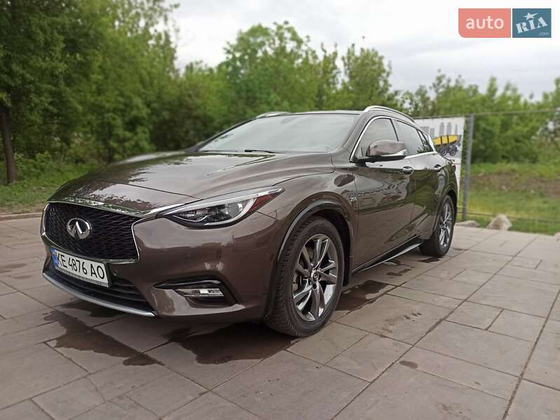 Infiniti Qx30 (2017)