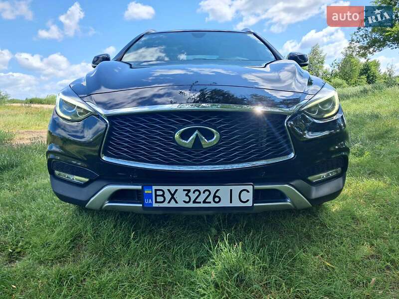 Infiniti Qx30 (2017)