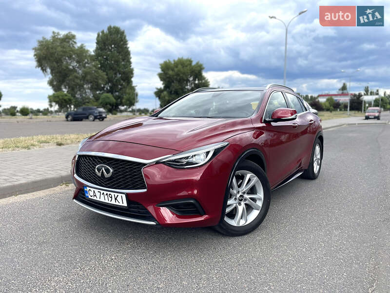 Infiniti Qx30 (2018)