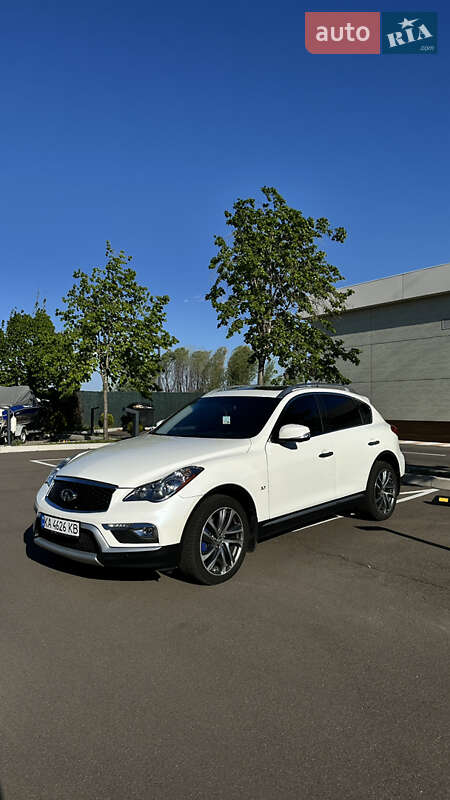 Infiniti Qx50 (2017)