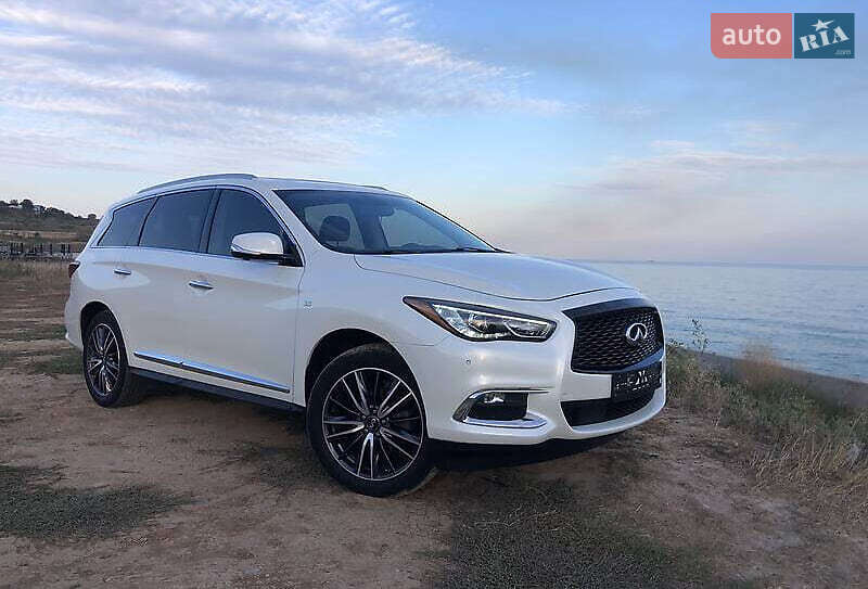 Infiniti Qx60 (2017)
