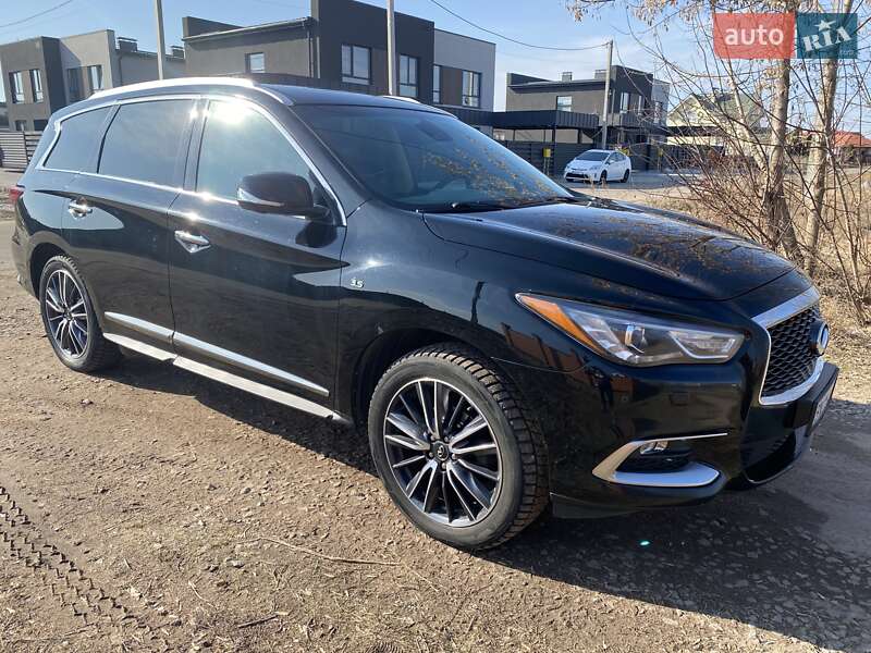 Infiniti Qx60 (2018)