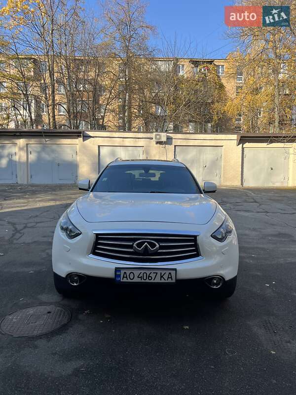 Infiniti Qx70 (2015)