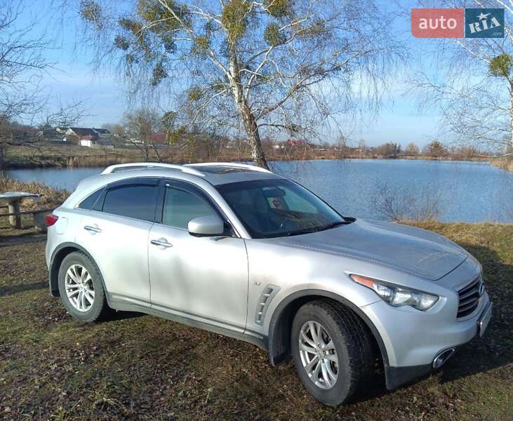 Infiniti Qx70 (2013)