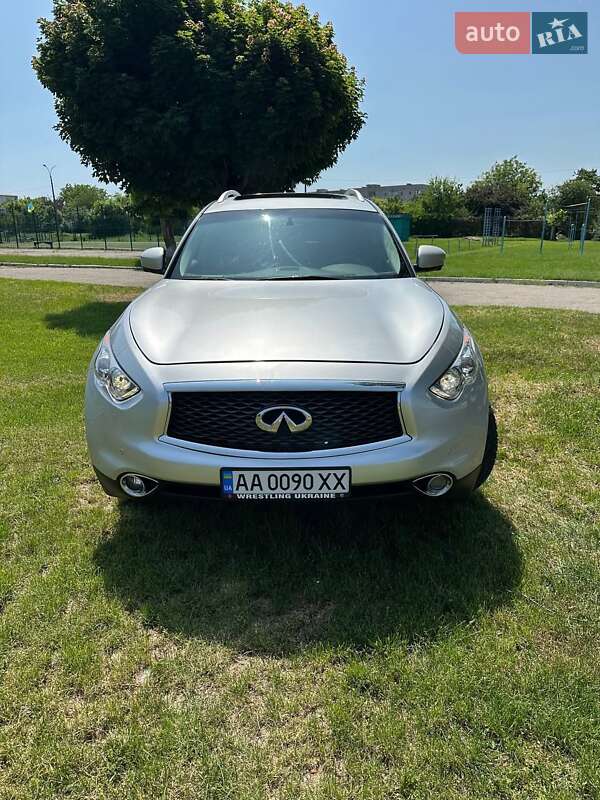 Infiniti Qx70 (2015)