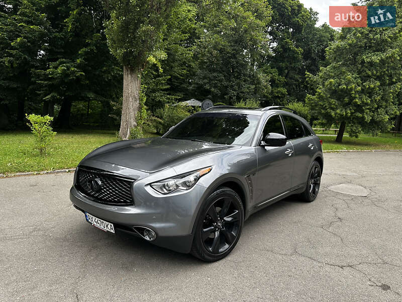 Infiniti Qx70 (2017)