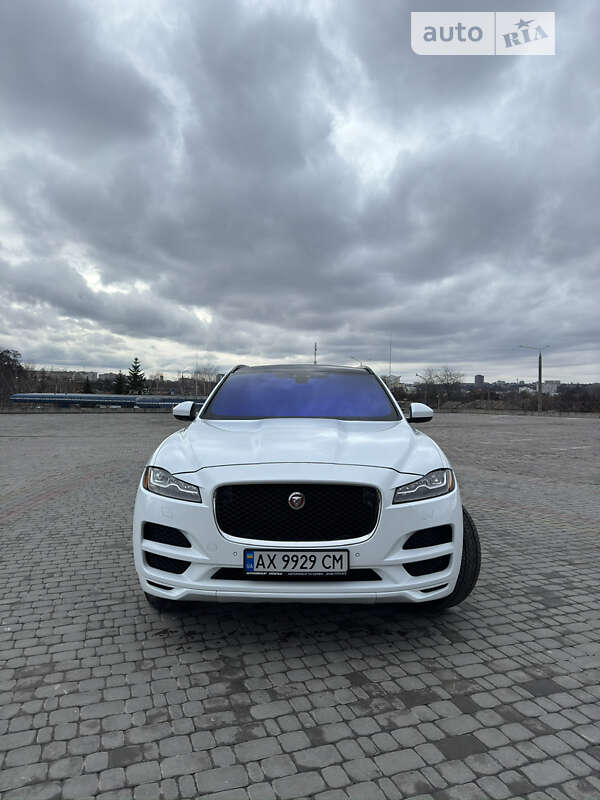 Jaguar F-pace (2016)