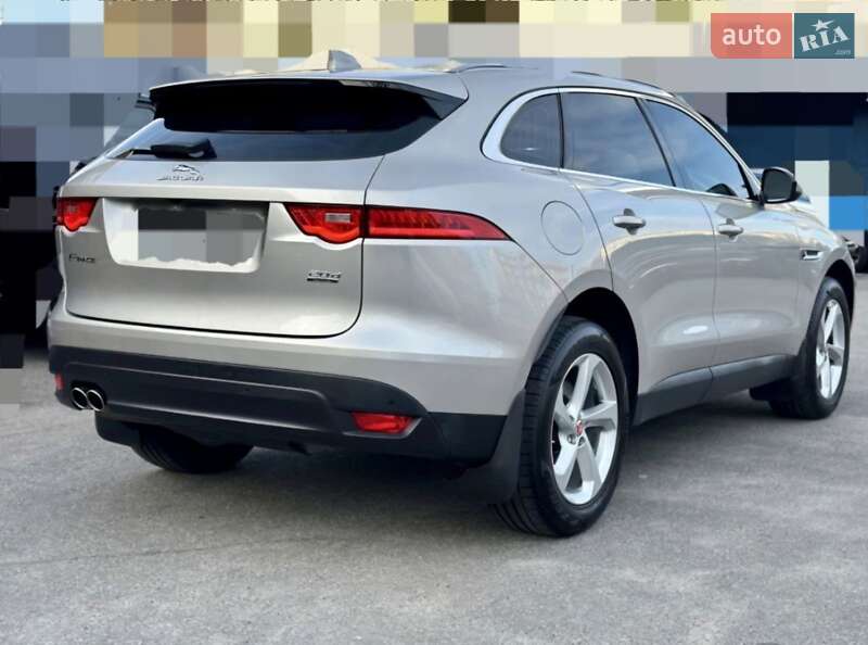 Jaguar F-pace (2017)