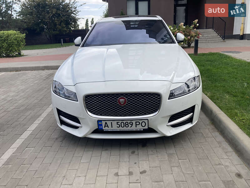 Jaguar Xf (2016)