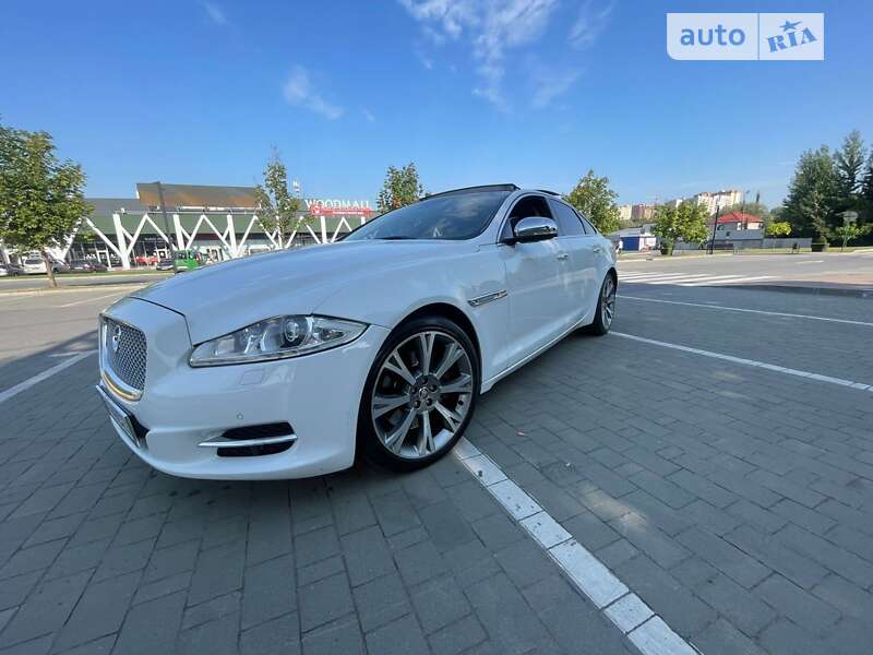 Jaguar Xj (2011)