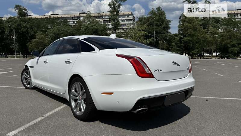 Jaguar Xj (2016)